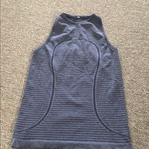 ❤️lululemon Dark Grey Tank size 4 ❤️